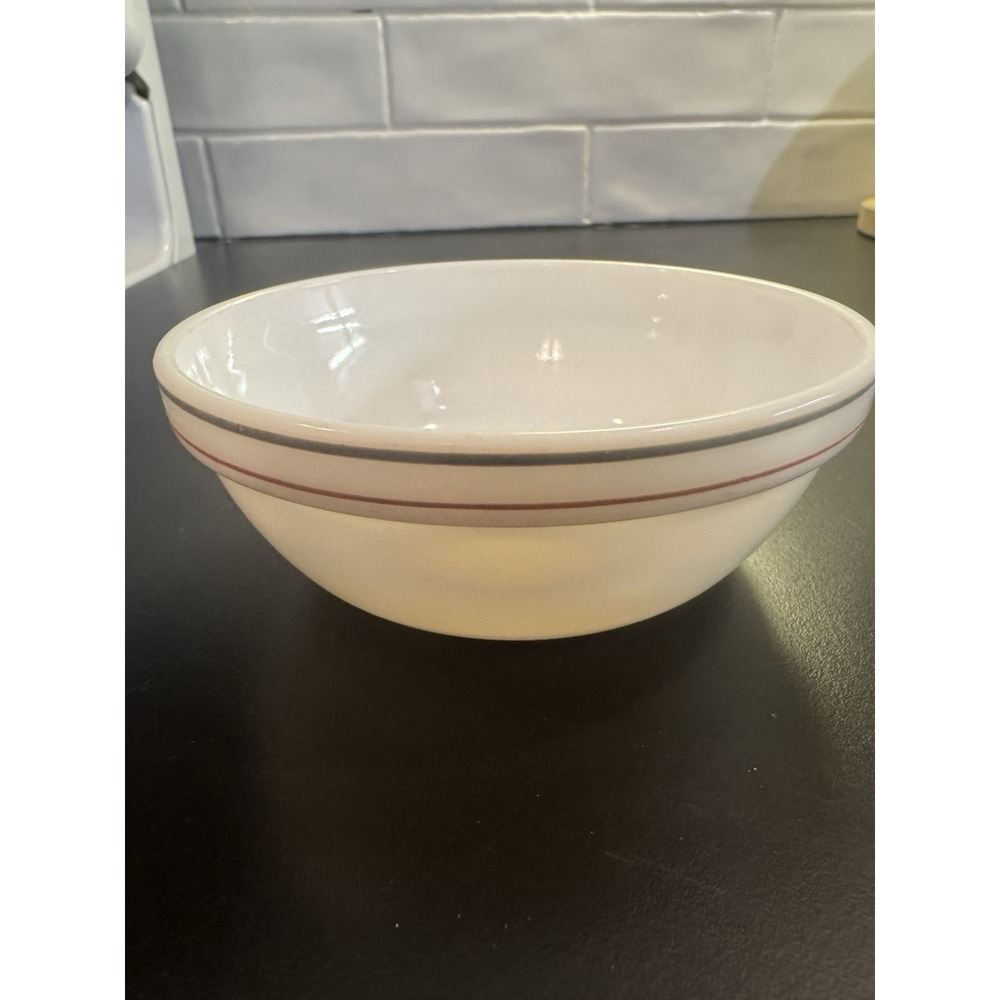 Arcopal France Milk Glass Restraunt Berry Bowl Genuine‎ Extra Resistant Striped